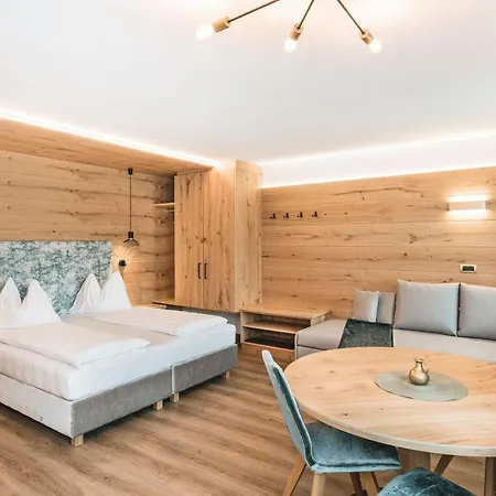 Garni Miara - Your Dolomites Otel 3*